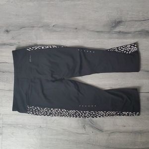 Nike Crop Leggings